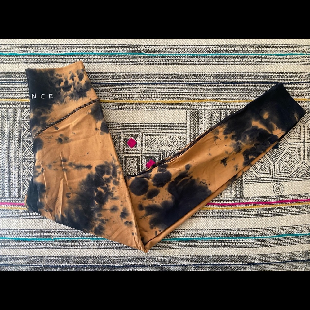 Balance Athletica cloud pant in dust devil - hard to find